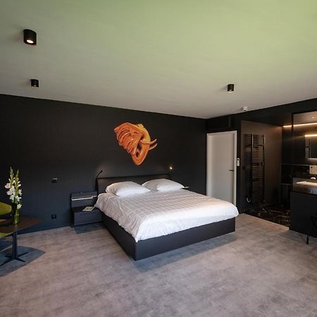 Les Thermes De Spa By La Cour De La Reine Hotel, Suites & Acces Gratuit Au Centre Thermal Exterior foto